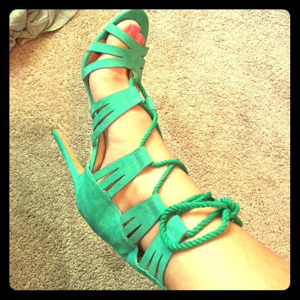 Express heels